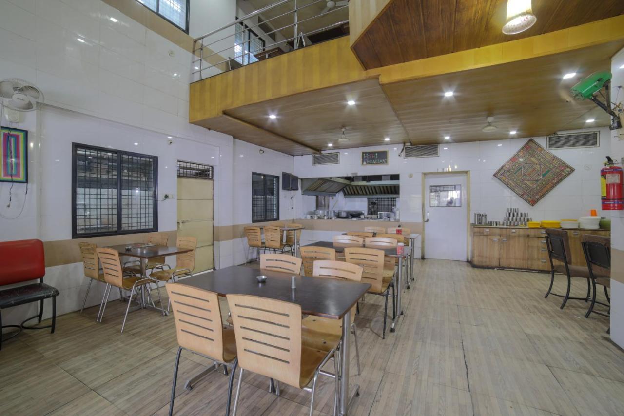 Oyo Flagship Hotel Chandani Rāipur Екстериор снимка