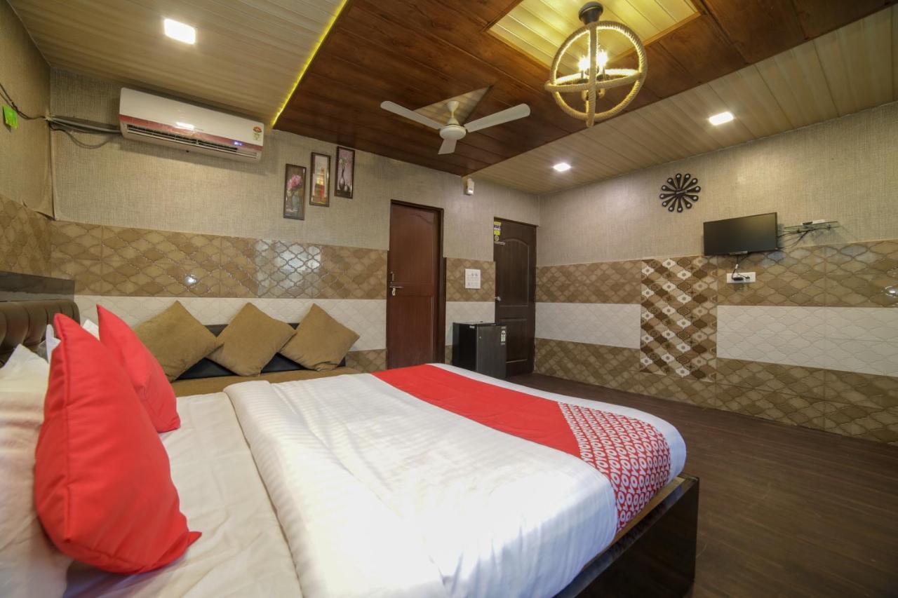 Oyo Flagship Hotel Chandani Rāipur Екстериор снимка